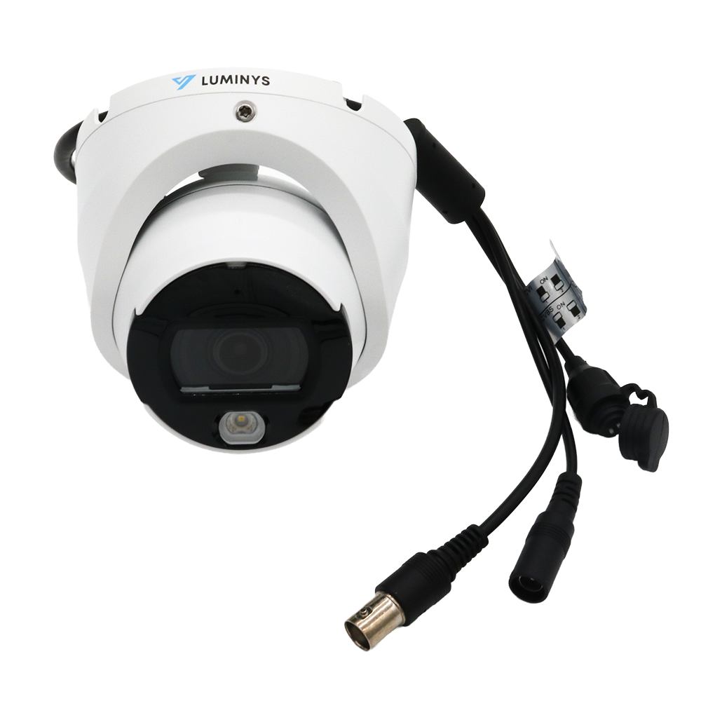 Luminys A3T-5LA2 Luminys 5MP Dual-Light Analog Turret Camera, front view